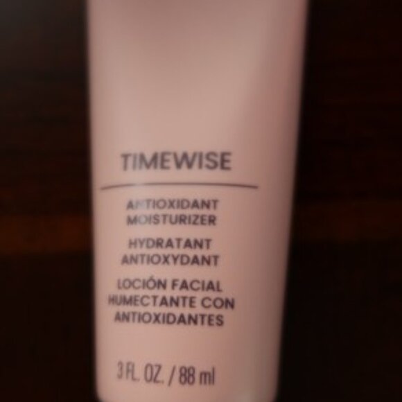 Mary Kay Time Wise Antioxidant Moisturizer  3.0 oz combination to oily - Picture 5 of 6
